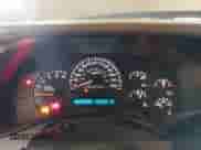 2006 Chevrolet Silverado 1500 LT3 z VIN 2GCEK13T661134570, wystawiony jako IAAI lot #43357401 z przebiegiem 238 723 mil mil oraz . Historia ofert i sprzedaży dostępna na DreamBid. Obrazek 7.