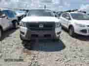 2025 Nissan Frontier S z VIN 1N6ED1CLXSN630200, wystawiony jako Copart lot #64407885 z przebiegiem 2 836 mil mil oraz Szkoda całkowita • Salvage title. Historia ofert i sprzedaży dostępna na DreamBid. Obrazek 5.