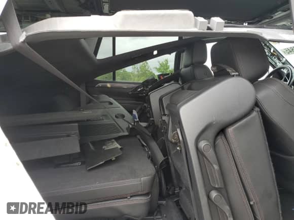 2022 Chevrolet Tahoe RST z VIN 1GNSCRKD8NR147133, wystawiony jako Copart lot #54778845 z przebiegiem 76 549 mil mil oraz Szkoda całkowita • Salvage title. Historia ofert i sprzedaży dostępna na DreamBid. Obrazek 11.