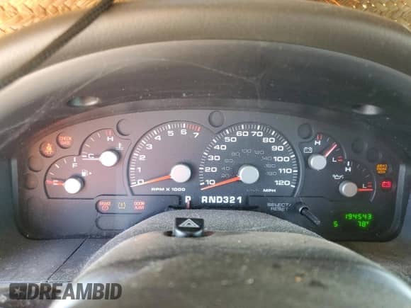 2004 Ford Explorer XLT z VIN 1FMDU73WX4ZA48990, wystawiony jako Copart lot #71307935 z przebiegiem 194 543 mil mil oraz Czysty tytuł • Clean title. Historia ofert i sprzedaży dostępna na DreamBid. Obrazek 9.