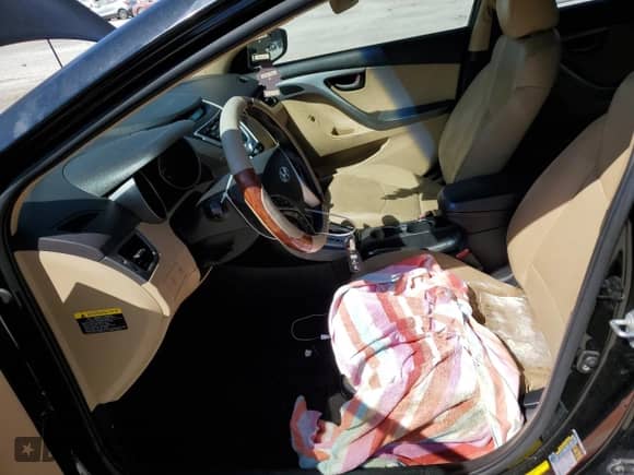 2011 Hyundai Elantra Limited with VIN KMHDH4AE2BU165504, listed as a Copart auction lot 83993465 with 146,382 mi miles and Clean title. Bid and sale history available at DreamBid. Image 7.