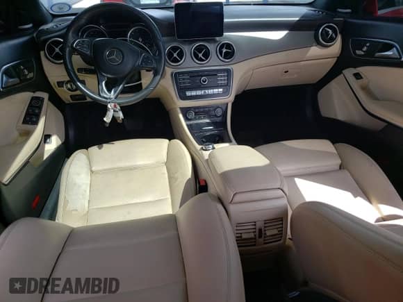 2017 Mercedes-Benz CLA 250 с VIN WDDSJ4EBXHN460472, выставлен на аукционе Copart как лот 84612105 с пробегом 49 685 миль миль и Списание • Salvage title. История ставок и продаж доступна на DreamBid. Изображение 8.