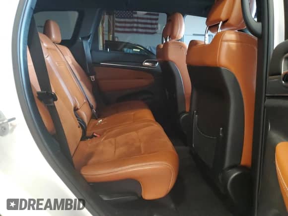 2017 Jeep Grand Cherokee SRT с VIN 1C4RJFDJ3HC914005, выставлен на аукционе Copart как лот 84007385 с пробегом 53 173 миль миль и Списание • Salvage title. История ставок и продаж доступна на DreamBid. Изображение 11.