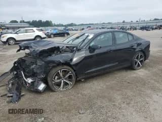 2024 Volvo S60 Core Dark Theme с VIN 7JRL12TK6RG323297, выставлен на аукционе Copart как лот 53923895 с пробегом Не указан миль и Списание • Salvage title. История ставок и продаж доступна на DreamBid. Изображение 1.
