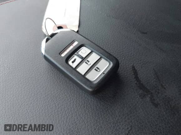 2025 Honda Passport Black Edition с VIN 5FNYF8H84SB006012, выставлен на аукционе IAAI как лот 42999251 с пробегом 3 938 миль миль и . История ставок и продаж доступна на DreamBid. Изображение 11.