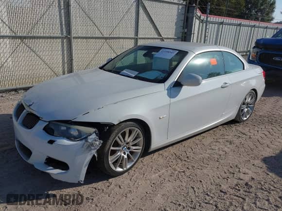 2011 BMW 3 Series 328i с VIN WBADW3C57BE538657, выставлен на аукционе IAAI как лот 43398543 с пробегом Не указан миль и . История ставок и продаж доступна на DreamBid. Изображение 16.
