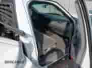 2000 Ford F-150 XL z VIN 1FTZF1828YNA84245, wystawiony jako IAAI lot #43340021 z przebiegiem Nie podano mil oraz . Historia ofert i sprzedaży dostępna na DreamBid. Obrazek 5.