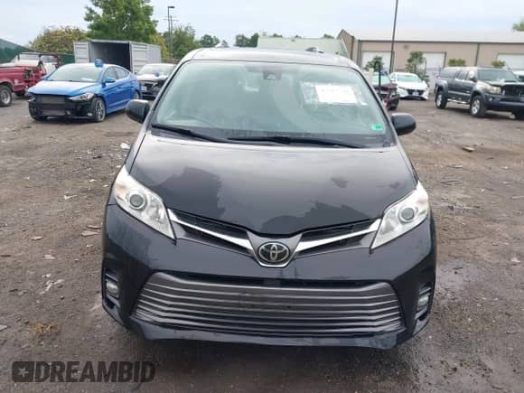 2019 Toyota Sienna XLE Auto Access Seat with VIN 5TDYZ3DC6KS987377, listed as a IAAI auction lot 43317749 with 31,610 mi miles and . Bid and sale history available at DreamBid. Image 13.