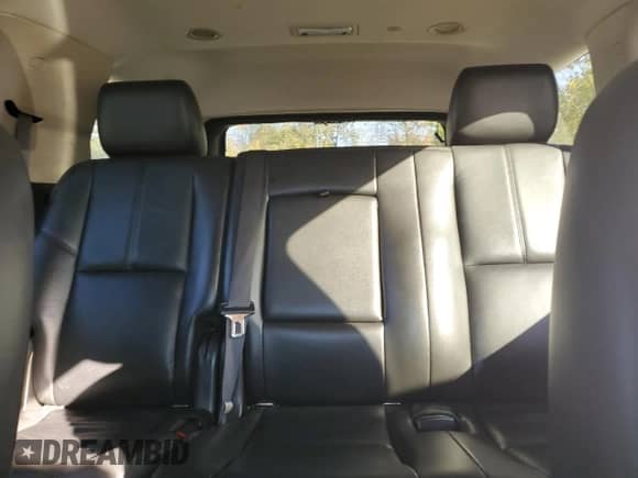 2011 Chevrolet Tahoe LT с VIN 1GNSKBE06BR160851, выставлен на аукционе Copart как лот 86551025 с пробегом 229 465 миль миль и Чистый • Clean title. История ставок и продаж доступна на DreamBid. Изображение 10.