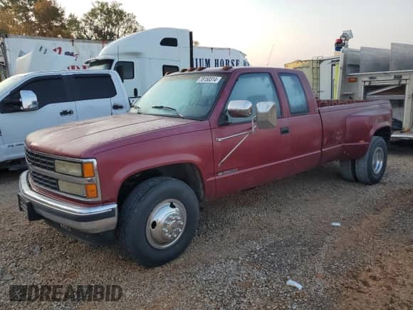 1992 Chevrolet Silverado 3500 с VIN 2GBHC39N1N1190045, выставлен на аукционе Copart как лот 78150314 с пробегом 144 402 миль миль и Списание • Salvage title. История ставок и продаж доступна на DreamBid. Изображение 1.