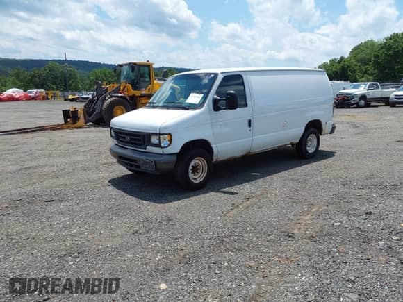 2007 Ford Econoline Cargo Commercial with VIN 1FTNE24W87DB00058, listed as a IAAI auction lot 42342560 with 283,309 mi miles and . Bid and sale history available at DreamBid. Image 2.