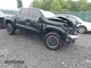 2024 Toyota Tacoma SR5 z VIN 3TMLB5JN4RM025895, wystawiony jako IAAI lot #42309915 z przebiegiem 23 530 mil mil oraz . Historia ofert i sprzedaży dostępna na DreamBid. Obrazek 1.