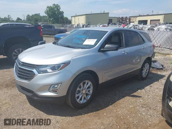 2020 Chevrolet Equinox LS z VIN 3GNAXHEV5LS530276, wystawiony jako IAAI lot #43007341 z przebiegiem 118 029 mil mil oraz . Historia ofert i sprzedaży dostępna na DreamBid. Obrazek 2.