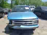 1996 Chevrolet S-10 LS z VIN 1GCCS19X8TK187767, wystawiony jako IAAI lot #42280787 z przebiegiem 144 507 mil mil oraz . Historia ofert i sprzedaży dostępna na DreamBid. Obrazek 12.