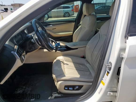 2019 BMW 5 Series 540i с VIN WBAJE5C5XKWW17543, выставлен на аукционе Copart как лот 67414815 с пробегом 101 576 миль миль и Списание • Salvage title. История ставок и продаж доступна на DreamBid. Изображение 7.