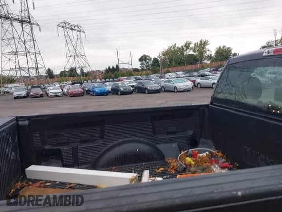 2010 Ford F-150 XL с VIN 1FTMF1CW3AFC88987, выставлен на аукционе IAAI как лот 43434078 с пробегом 56 666 миль миль и . История ставок и продаж доступна на DreamBid. Изображение 8.