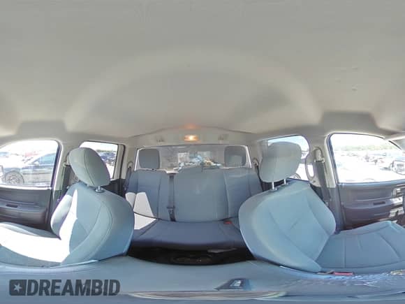 2013 Ram 1500 Tradesman z VIN 1C6RR7FP6DS645313, wystawiony jako Copart lot #57781625 z przebiegiem 299 001 mil mil oraz Szkoda całkowita • Salvage title. Historia ofert i sprzedaży dostępna na DreamBid. Obrazek 14.