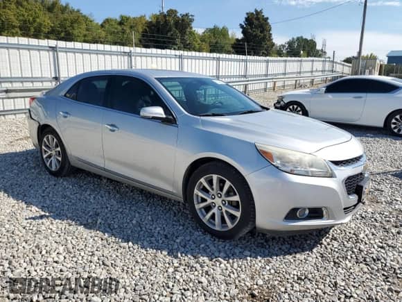 2016 Chevrolet Malibu LTZ with VIN 1G11E5SA3GF100442, listed as a Copart auction lot 81609895 with 216,348 mi miles and Salvage title. Bid and sale history available at DreamBid. Image 4.