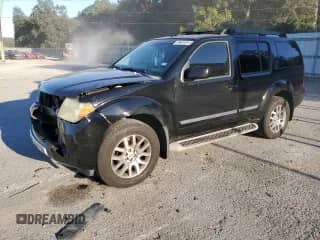 2009 Nissan Pathfinder LE z VIN 5N1AR18B19C613970, wystawiony jako Copart lot #76451014 z przebiegiem 217 116 mil mil oraz Nie do naprawy • Non repairable. Historia ofert i sprzedaży dostępna na DreamBid. Obrazek 1.