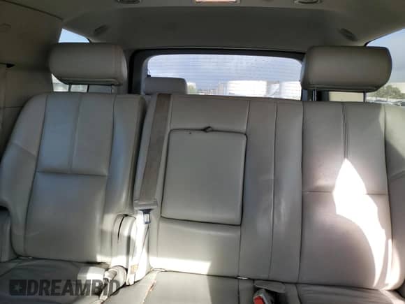 2010 Chevrolet Tahoe с VIN 1GNUKDDJ0AR265317, выставлен на аукционе Copart как лот 63107075 с пробегом 90 593 миль миль и Списание • Salvage title. История ставок и продаж доступна на DreamBid. Изображение 10.
