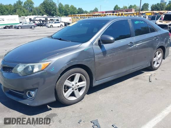 2014 Toyota Camry L z VIN 4T1BF1FK6EU438331, wystawiony jako IAAI lot #43094734 z przebiegiem 190 848 mil mil oraz . Historia ofert i sprzedaży dostępna na DreamBid. Obrazek 17.