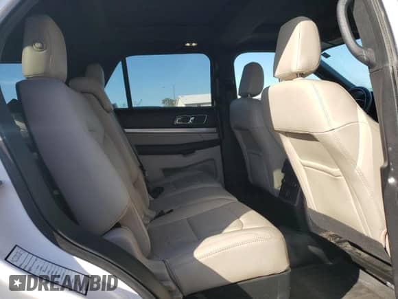 2018 Ford Explorer XLT с VIN 1FM5K8D8XJGB69736, выставлен на аукционе Copart как лот 69401535 с пробегом 135 609 миль миль и Списание • Salvage title. История ставок и продаж доступна на DreamBid. Изображение 11.