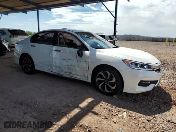 2017 Honda Accord EX-L with VIN 1HGCR2F97HA113004, listed as a Copart auction lot 70850685 with 113,073 mi miles and Salvage title. Bid and sale history available at DreamBid. Image 4.