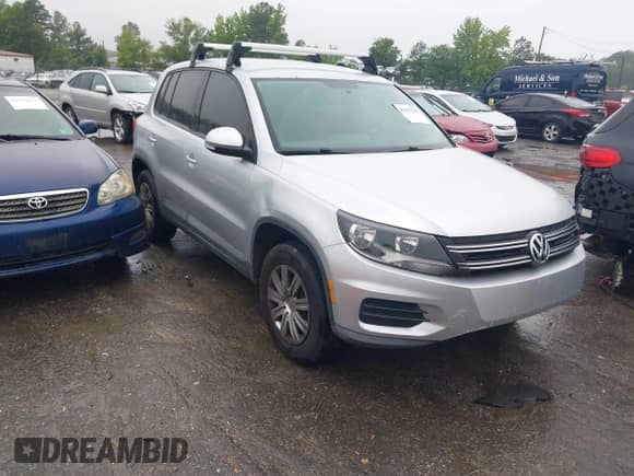 2014 Volkswagen Tiguan с VIN WVGCV3AX7EW529179, выставлен на аукционе IAAI как лот 42379530 с пробегом 151 335 миль миль и . История ставок и продаж доступна на DreamBid. Изображение 1.