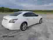 2014 Nissan Maxima S z VIN 1N4AA5AP8EC455331, wystawiony jako IAAI lot #43234592 z przebiegiem 191 688 mil mil oraz . Historia ofert i sprzedaży dostępna na DreamBid. Obrazek 4.