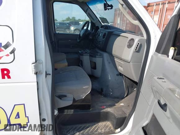 2012 Ford Econoline Cargo Commercial with VIN 1FTNE1EW5CDB11019, listed as a IAAI auction lot 43190257 with 255,969 mi miles and . Bid and sale history available at DreamBid. Image 5.