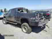2003 Chevrolet Silverado 1500HD LS с VIN 1GCGK13U13F211514, выставлен на аукционе Copart как лот 66302145 с пробегом 152 261 миль миль и Списание • Salvage title. История ставок и продаж доступна на DreamBid. Изображение 2.