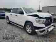 2023 Ram 1500 Big Horn z VIN 1C6RREFT3PN564838, wystawiony jako Copart lot #86040275 z przebiegiem Nie podano mil oraz Czysty tytuł • Clean title. Historia ofert i sprzedaży dostępna na DreamBid. Obrazek 4.