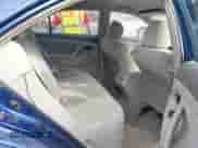 2007 Toyota Camry CE z VIN 4T1BE46K57U007308, wystawiony jako IAAI lot #43354592 z przebiegiem 236 481 mil mil oraz . Historia ofert i sprzedaży dostępna na DreamBid. Obrazek 8.