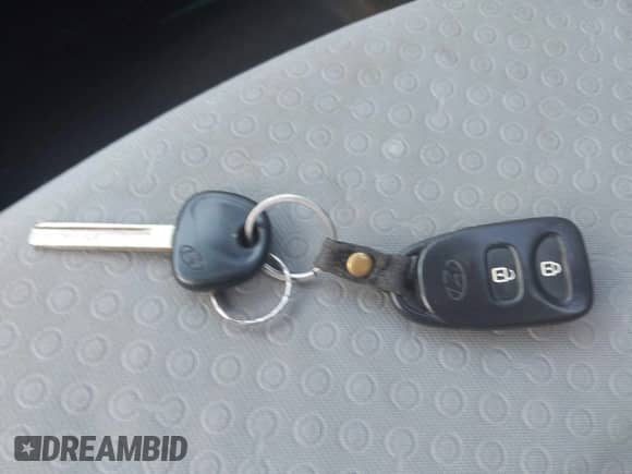 2012 Hyundai Accent SE с VIN KMHCU5AE7CU042716, выставлен на аукционе IAAI как лот 42815069 с пробегом 214 868 миль миль и . История ставок и продаж доступна на DreamBid. Изображение 11.