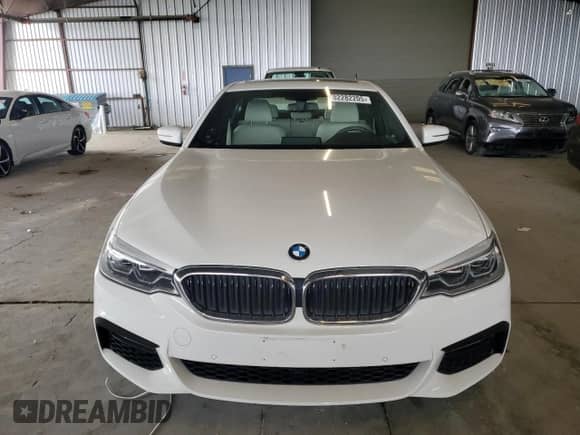 2017 BMW 5 Series 540i с VIN WBAJE5C35HG916469, выставлен на аукционе Copart как лот 82282205 с пробегом 25 241 миль миль и Списание • Salvage title. История ставок и продаж доступна на DreamBid. Изображение 5.