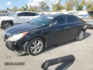 2011 Hyundai Sonata SE z VIN 5NPEC4AC3BH108583, wystawiony jako Copart lot #85166545 z przebiegiem 212 624 mil mil oraz Szkoda całkowita • Salvage title. Historia ofert i sprzedaży dostępna na DreamBid. Obrazek 1.