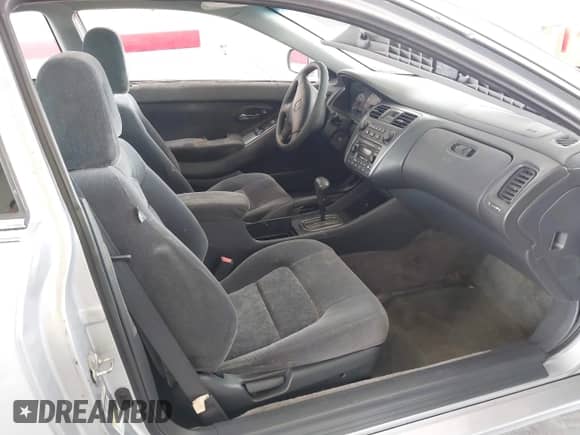 2002 Honda Accord EX with VIN 1HGCG32552A015594, listed as a IAAI auction lot 42402274 with 194,685 mi miles and . Bid and sale history available at DreamBid. Image 5.