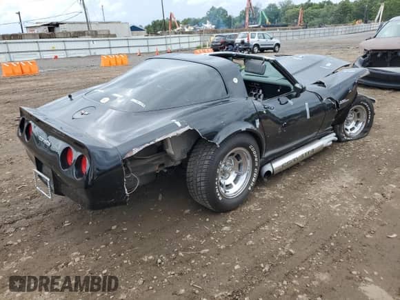 1982 Chevrolet Corvette с VIN 1G1AY8785C5104992, выставлен на аукционе Copart как лот 66726074 с пробегом 3 048 миль миль и Списание • Salvage title. История ставок и продаж доступна на DreamBid. Изображение 3.