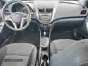 2013 Hyundai Accent GS z VIN KMHCT5AE2DU076292, wystawiony jako Copart lot #82301495 z przebiegiem 103 746 mil mil oraz Szkoda całkowita • Salvage title. Historia ofert i sprzedaży dostępna na DreamBid. Obrazek 8.