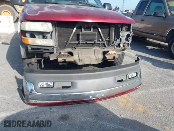 2003 Chevrolet Tahoe LT с VIN 1GNEC13Z33R261062, выставлен на аукционе IAAI как лот 41882613 с пробегом Не указан миль и . История ставок и продаж доступна на DreamBid. Изображение 15.