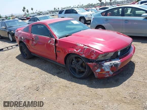 2011 Ford Mustang GT с VIN 1ZVBP8CF1B5138152, выставлен на аукционе IAAI как лот 42571781 с пробегом 77 650 миль миль и . История ставок и продаж доступна на DreamBid. Изображение 1.