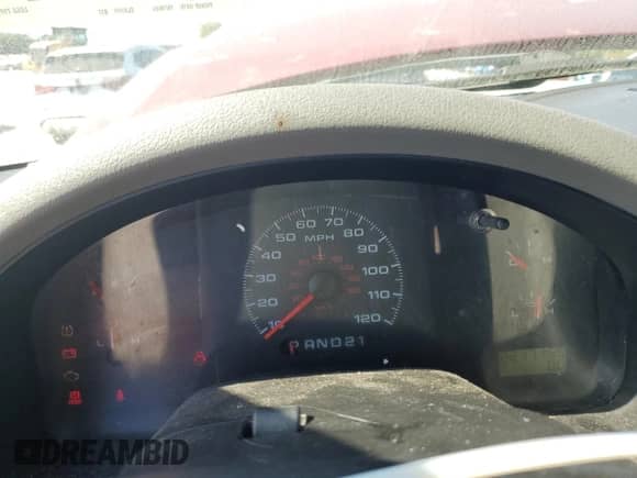 2008 Ford F-150 STX с VIN 1FTRX12WX8FA92124, выставлен на аукционе Copart как лот 86117905 с пробегом 221 715 миль миль и Списание • Salvage title. История ставок и продаж доступна на DreamBid. Изображение 9.