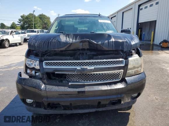 2009 Chevrolet Suburban 2LT с VIN 1GNFK26369R159171, выставлен на аукционе Copart как лот 71188475 с пробегом 212 717 миль миль и Списание • Salvage title. История ставок и продаж доступна на DreamBid. Изображение 5.