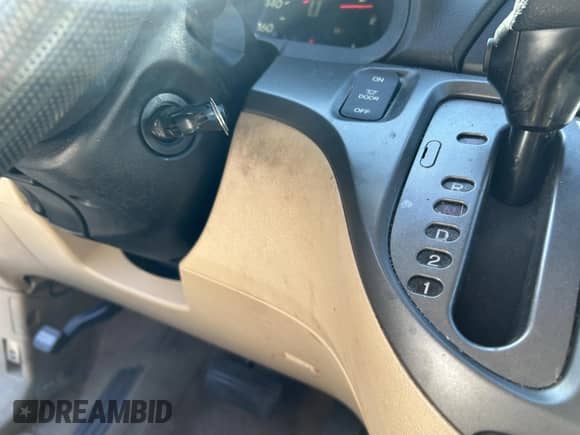 2007 Honda Odyssey LX с VIN 5FNRL382X7B138341, выставлен на аукционе IAAI как лот 43370104 с пробегом 240 065 миль миль и . История ставок и продаж доступна на DreamBid. Изображение 11.