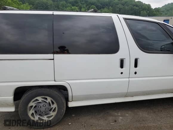 1996 Chevrolet Venture с VIN 1GNDU06E3TT127795, выставлен на аукционе Copart как лот 61210385 с пробегом 188 004 миль миль и Списание • Salvage title. История ставок и продаж доступна на DreamBid. Изображение 11.