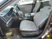 2016 Toyota Camry SE z VIN 4T1BF1FK7GU218862, wystawiony jako Copart lot #69564134 z przebiegiem Nie podano mil oraz Szkoda całkowita • Salvage title. Historia ofert i sprzedaży dostępna na DreamBid. Obrazek 7.