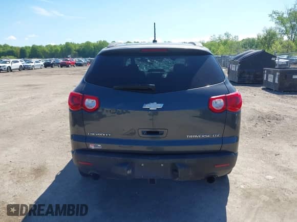 2009 Chevrolet Traverse LTZ с VIN 1GNER33D29S116319, выставлен на аукционе IAAI как лот 42259710 с пробегом Не указан миль и . История ставок и продаж доступна на DreamBid. Изображение 16.