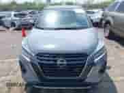2024 Nissan Kicks SR с VIN 3N1CP5DV2RL502815, выставлен на аукционе IAAI как лот 42052304 с пробегом 8 274 миль миль и . История ставок и продаж доступна на DreamBid. Изображение 13.