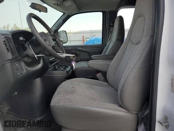 2006 Chevrolet Express Passenger с VIN 1GAHG39U861261765, выставлен на аукционе Copart как лот 73458704 с пробегом 51 489 миль миль и Чистый • Clean title. История ставок и продаж доступна на DreamBid. Изображение 7.