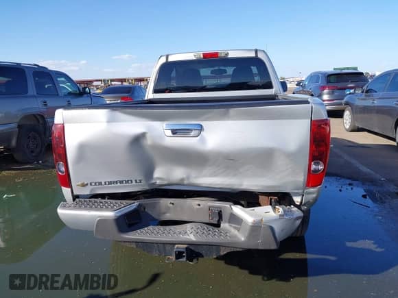 2010 Chevrolet Colorado 1LT с VIN 1GCJTCDEXA8115694, выставлен на аукционе IAAI как лот 43468710 с пробегом Не указан миль и . История ставок и продаж доступна на DreamBid. Изображение 16.
